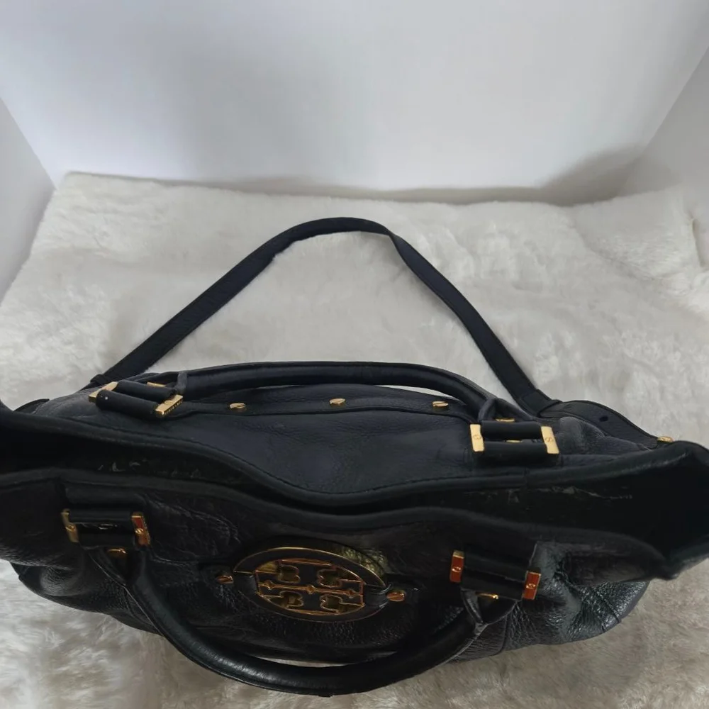 Women's Tory Burch Amanda Classic Hobo Black Pebbled Leather Crossbody Bag